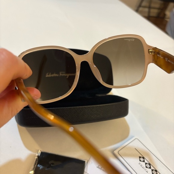 Salvatore Ferragamo Pink Sunglasses - Picture 3 of 7